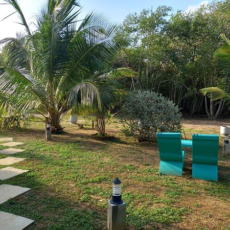 Hanguk Lanka Lagoon Villa Тангале Екстериор снимка