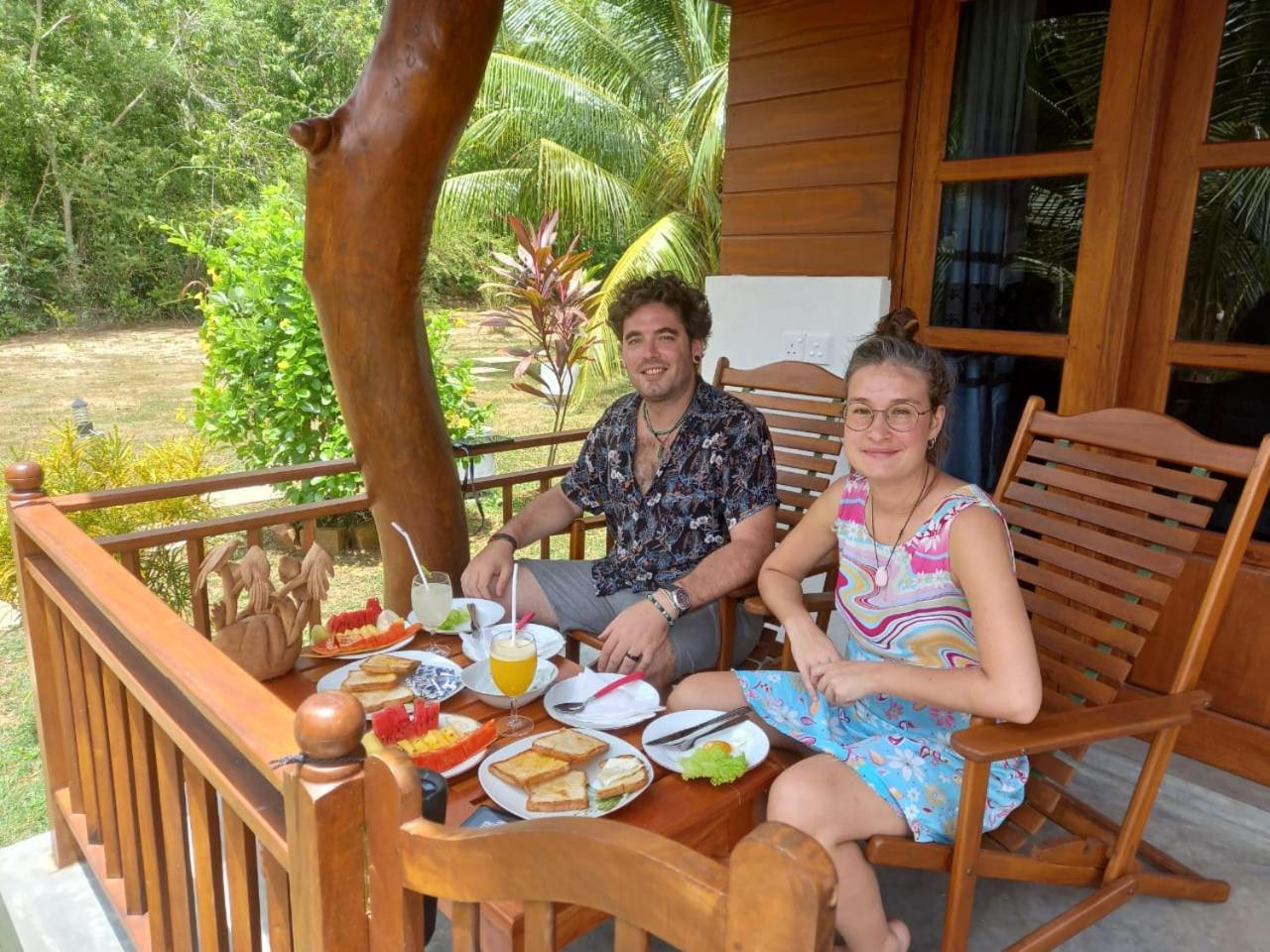Hanguk Lanka Lagoon Villa Тангале Екстериор снимка