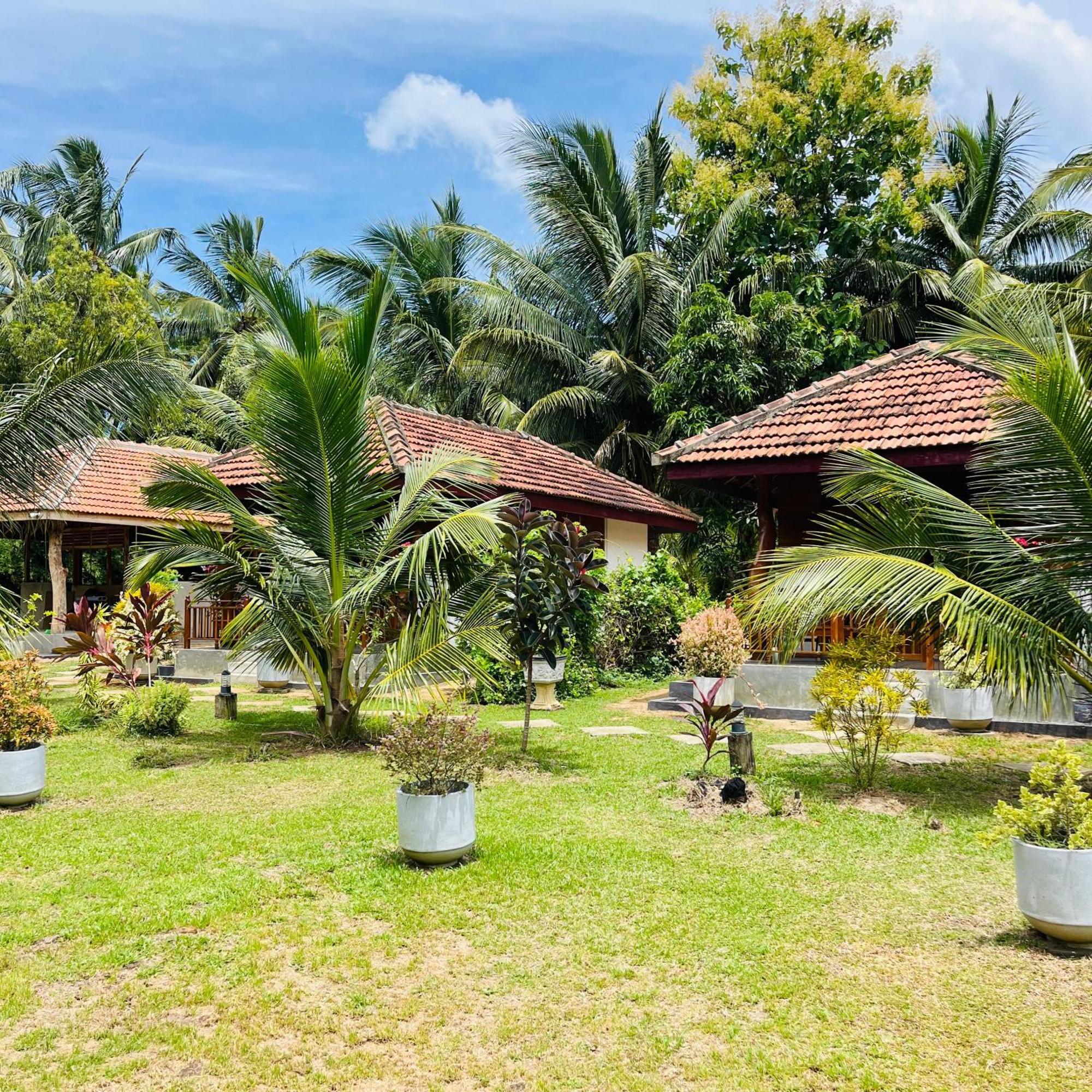Hanguk Lanka Lagoon Villa Тангале Екстериор снимка