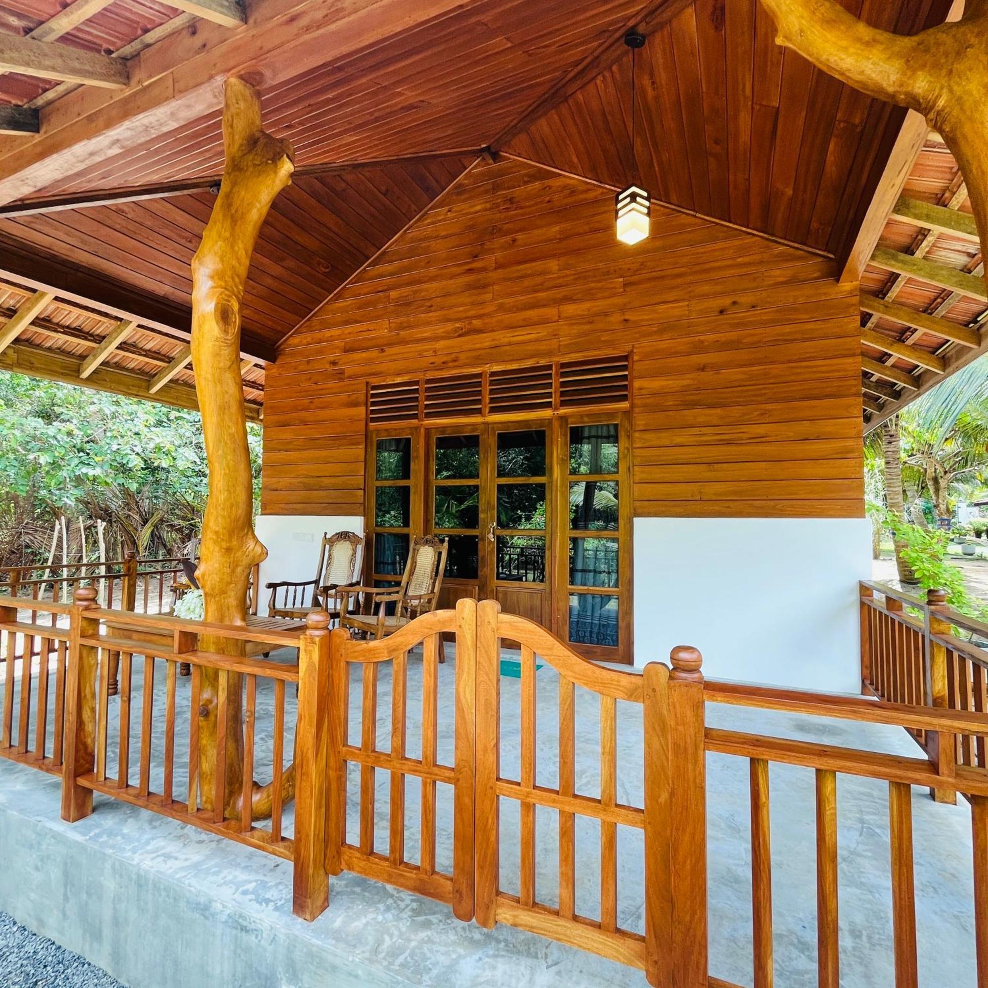 Hanguk Lanka Lagoon Villa Тангале Екстериор снимка