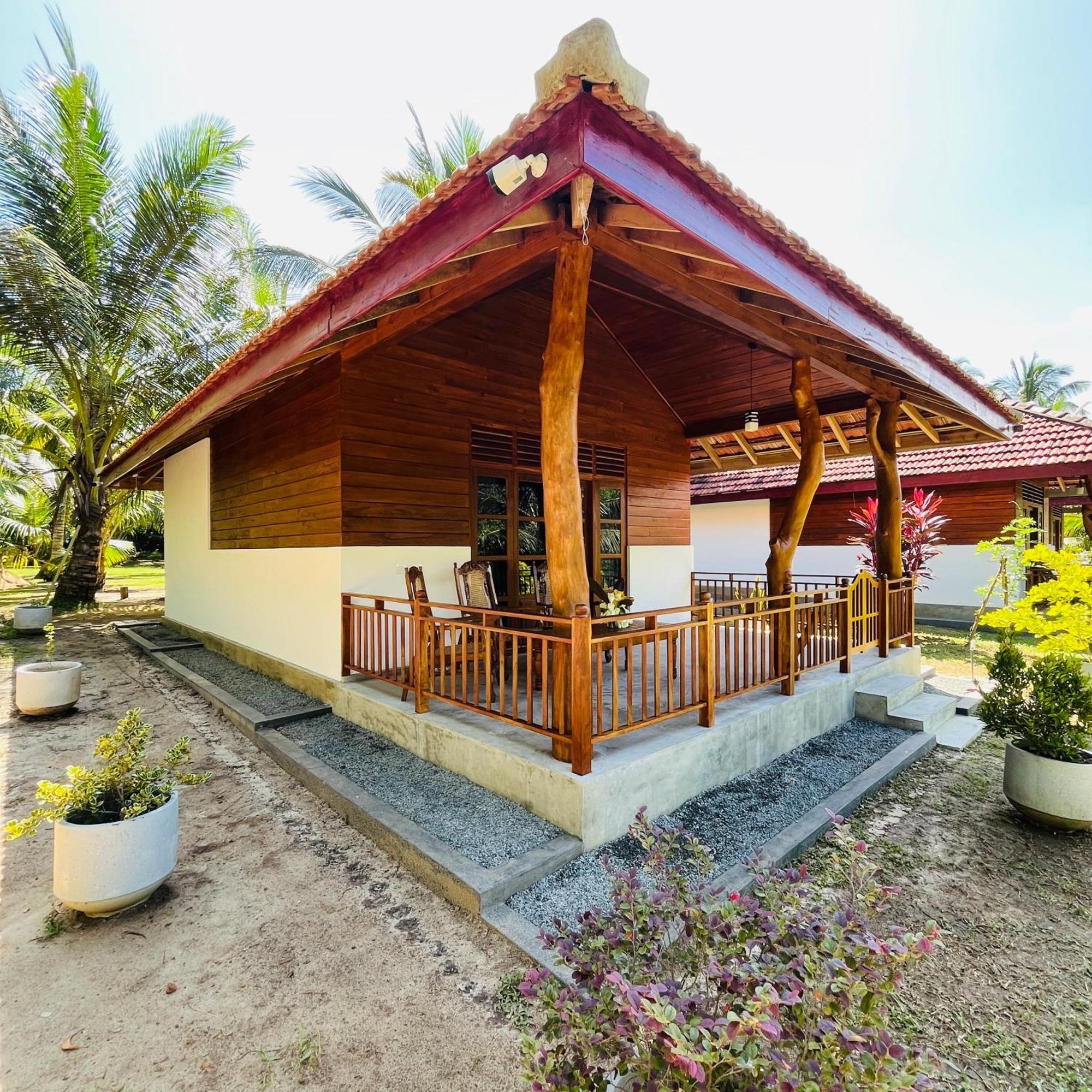 Hanguk Lanka Lagoon Villa Тангале Екстериор снимка