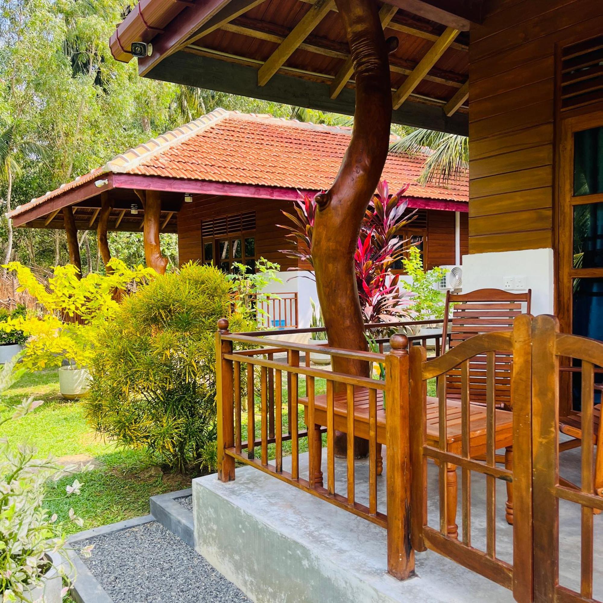Hanguk Lanka Lagoon Villa Тангале Екстериор снимка