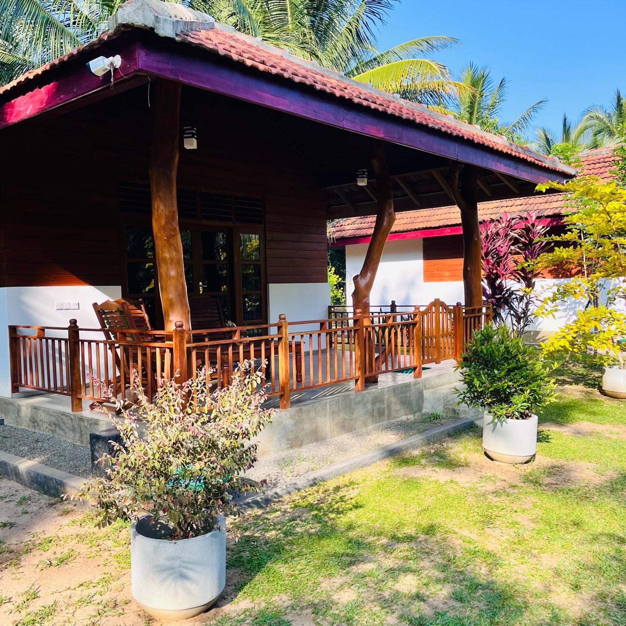 Hanguk Lanka Lagoon Villa Тангале Екстериор снимка