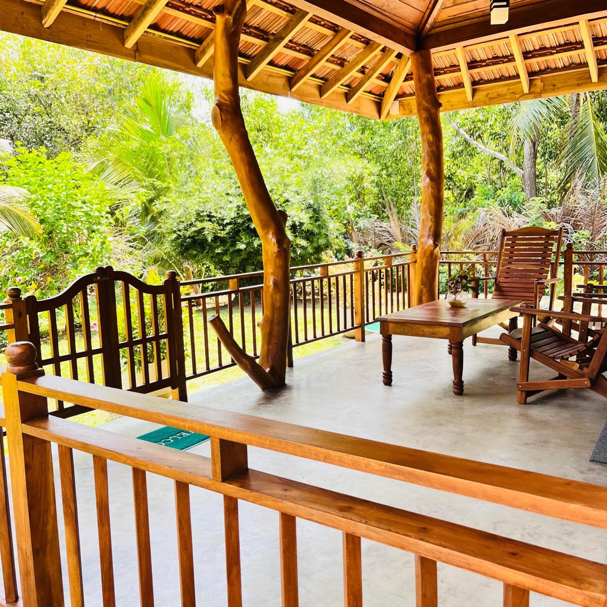 Hanguk Lanka Lagoon Villa Тангале Екстериор снимка