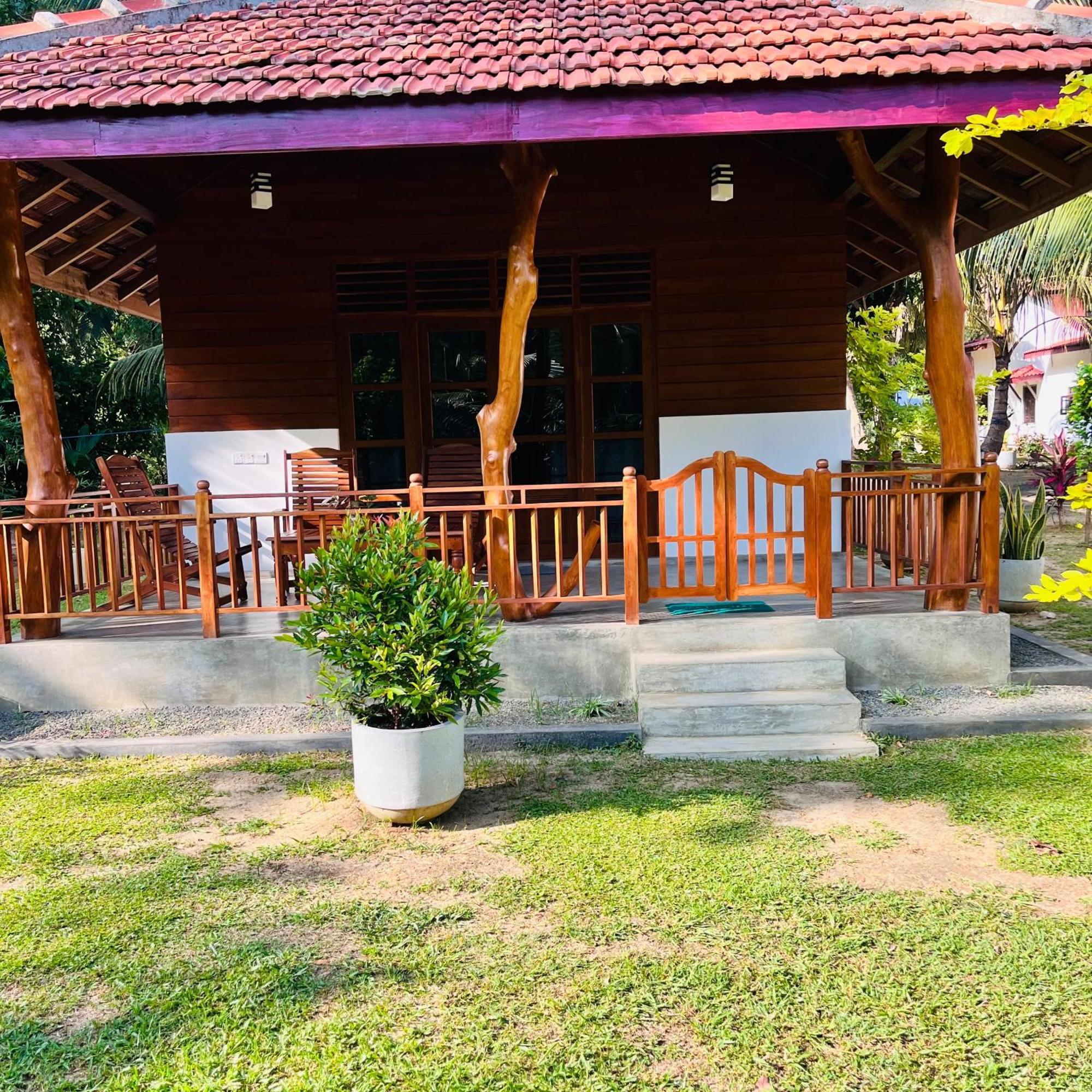 Hanguk Lanka Lagoon Villa Тангале Екстериор снимка