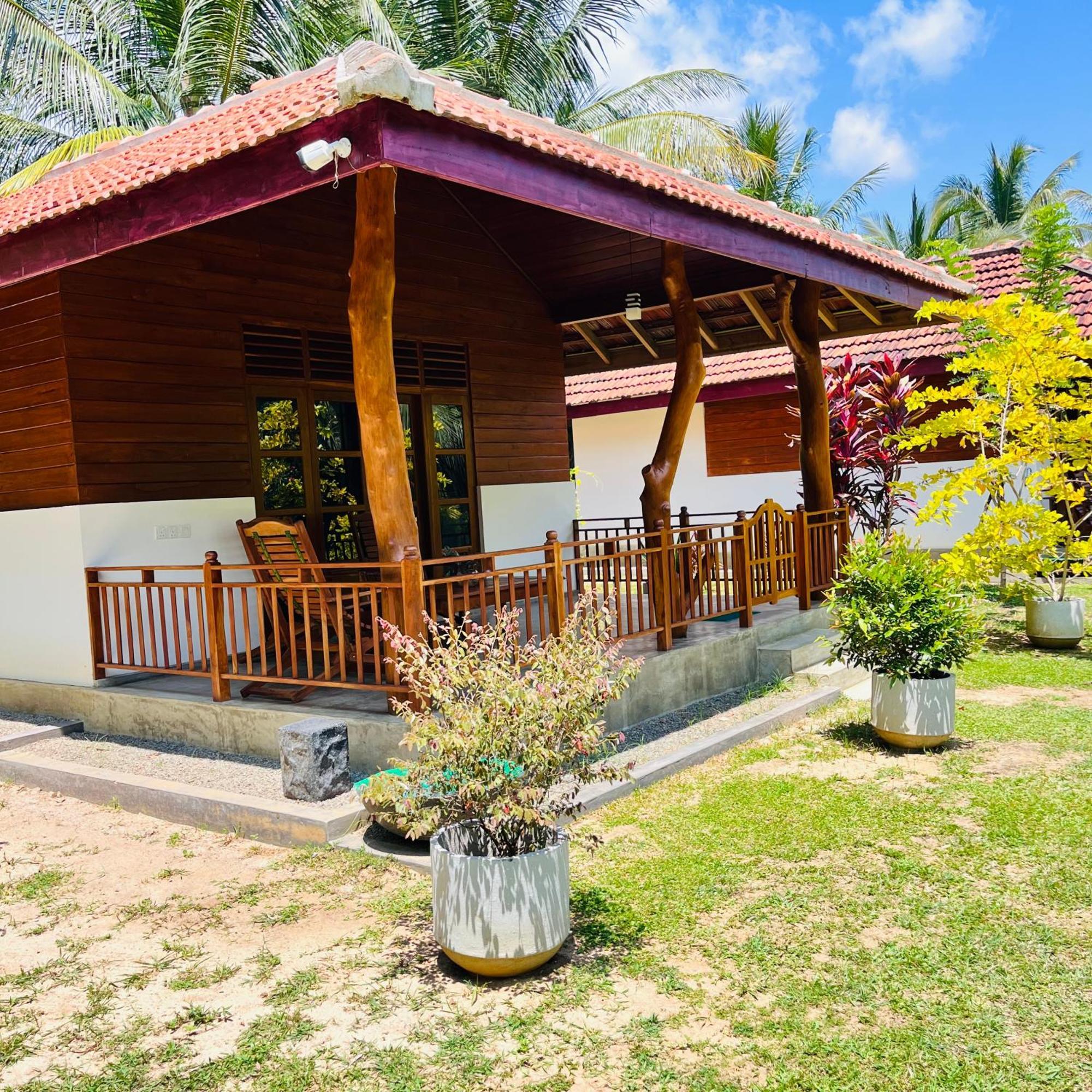 Hanguk Lanka Lagoon Villa Тангале Екстериор снимка