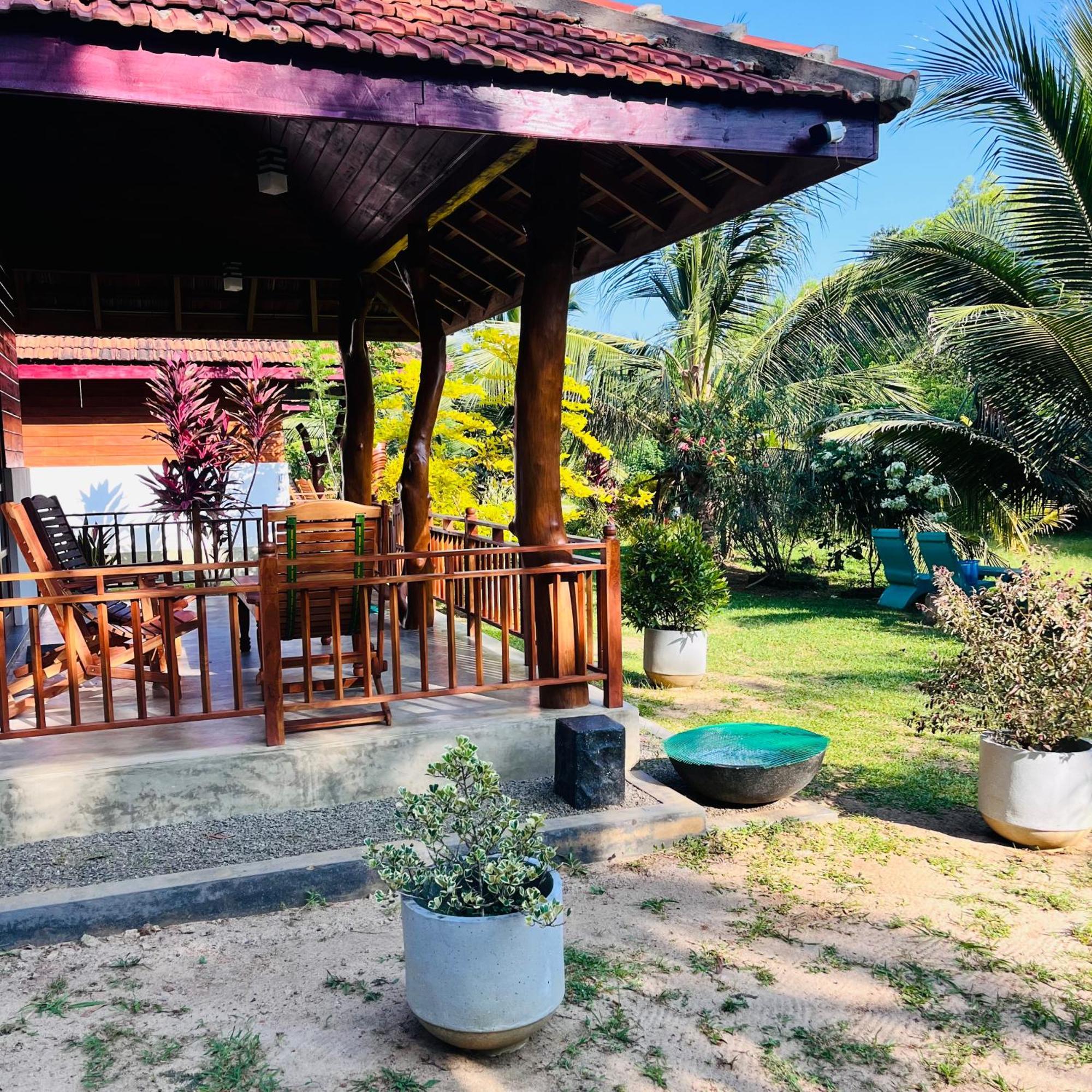 Hanguk Lanka Lagoon Villa Тангале Екстериор снимка