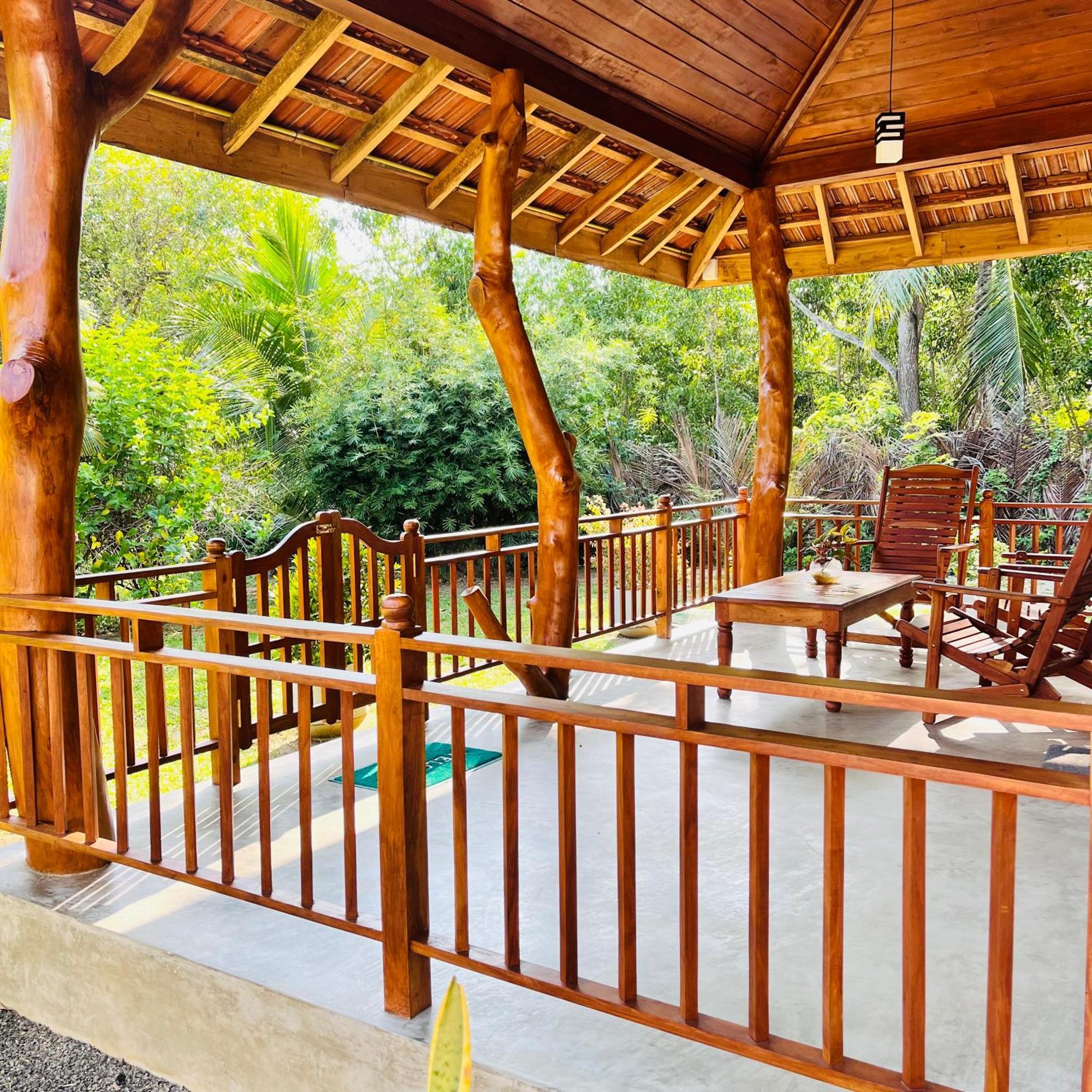 Hanguk Lanka Lagoon Villa Тангале Екстериор снимка